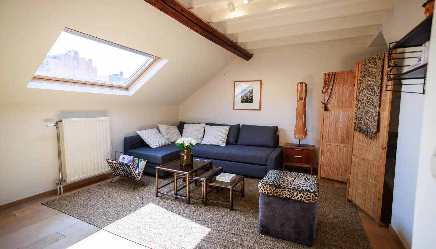 3confederes-living-area
