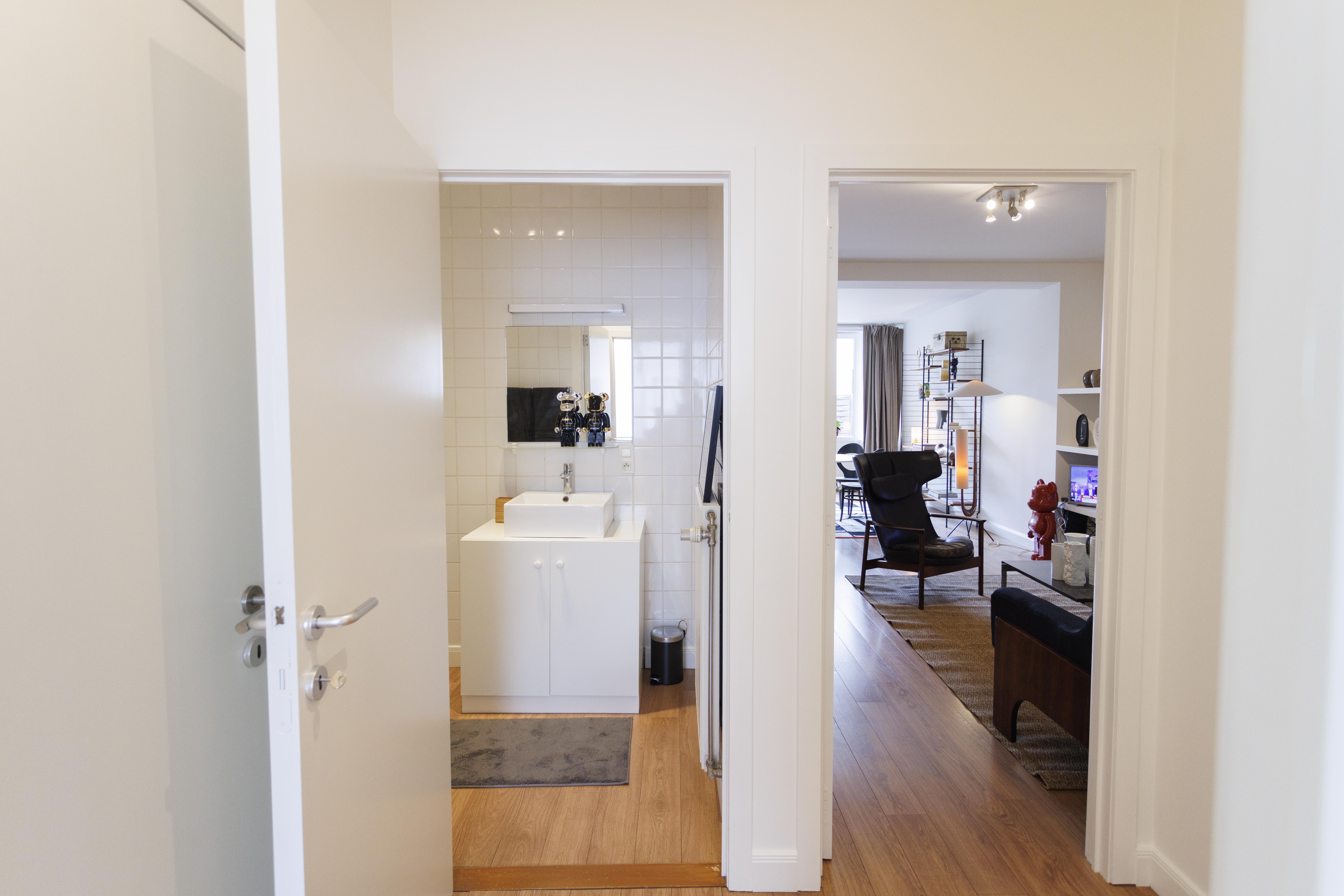 Rue-haute-double-door